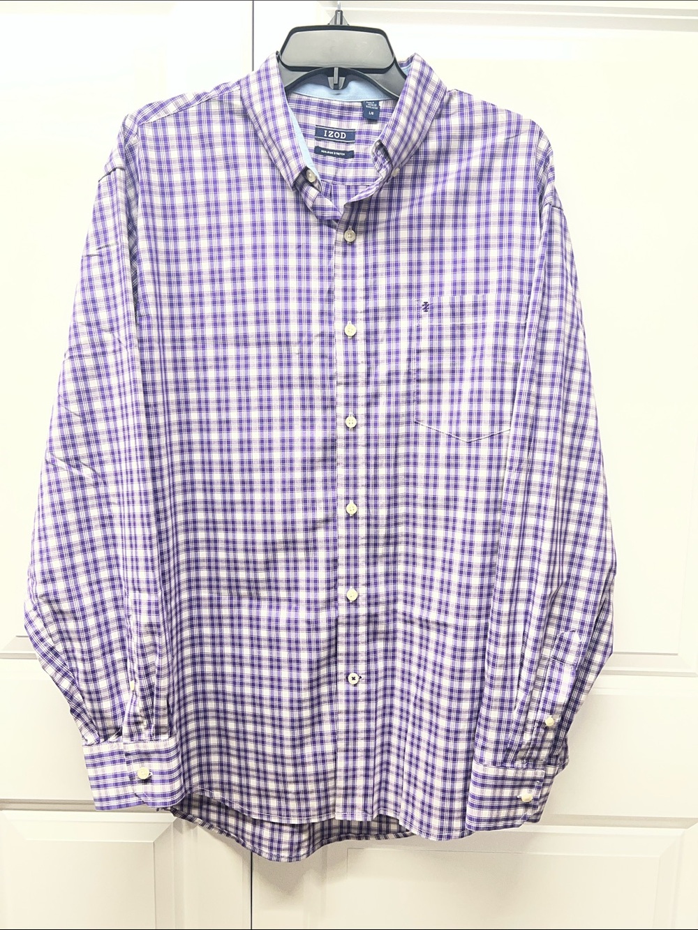 IZOD Men's Regular Fit All-Over Stretch Purple White Plaid Button Down Shirt L